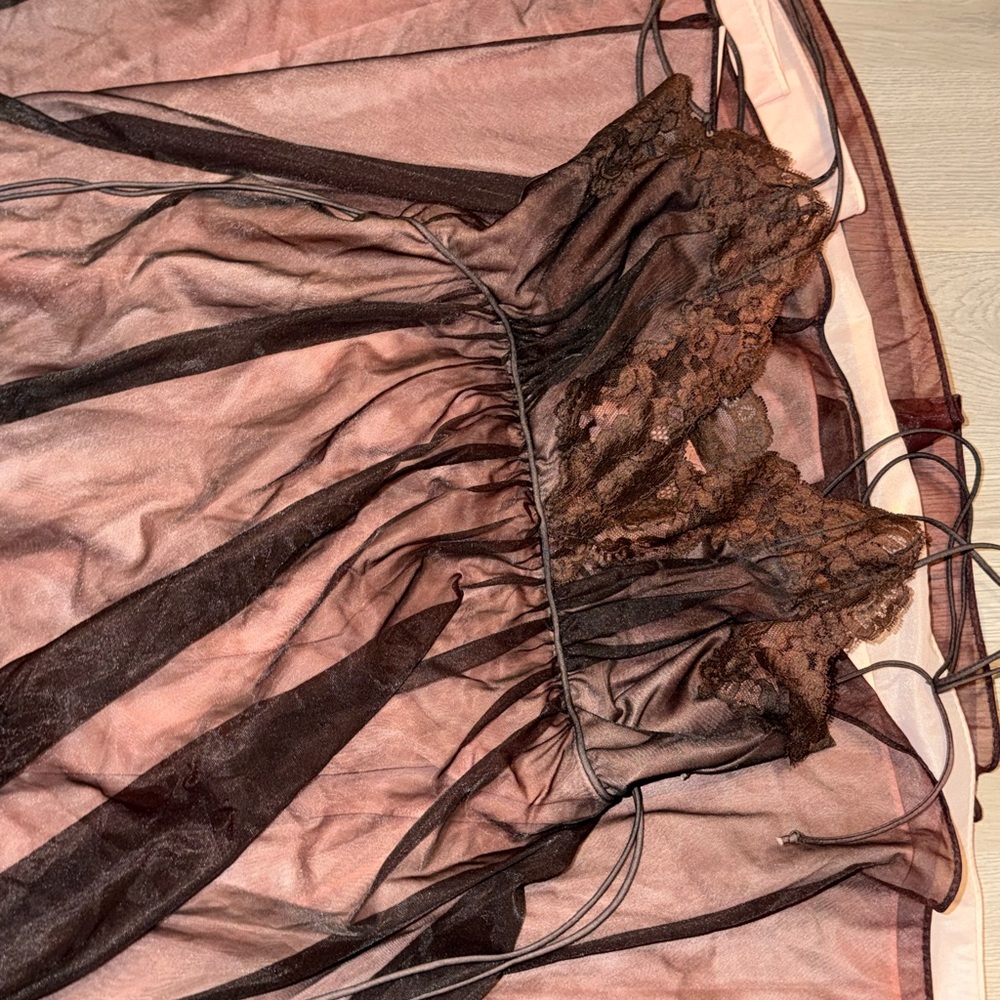 Vanity Fair - image 7